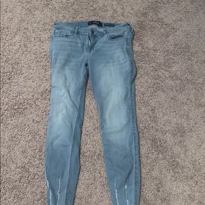 Hollister Low rise crop super skinny jeans